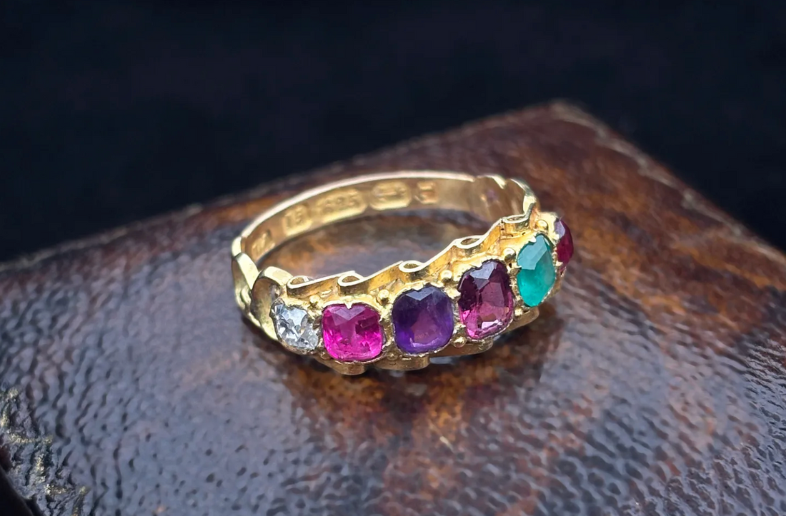 Jewellery that says something: Acrostic Rings