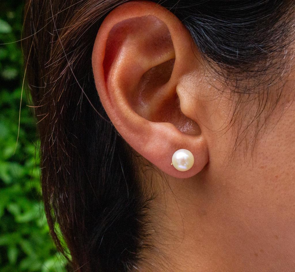 6mm Round Pearl Earring studs image 1