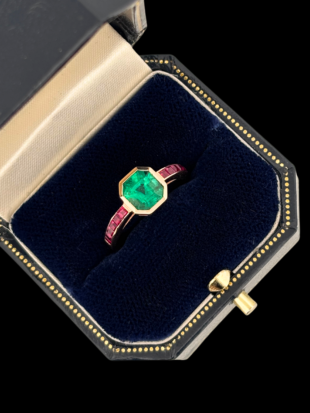1ct Colombian Emerald with Rubies Ring 18ct Rose Gold