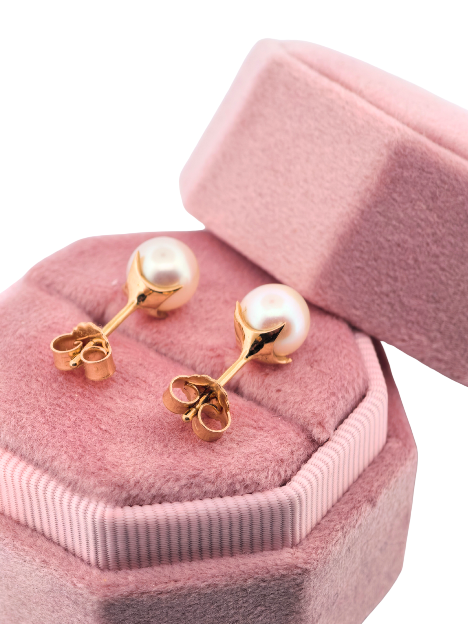 6mm Round Pearl Earring studs