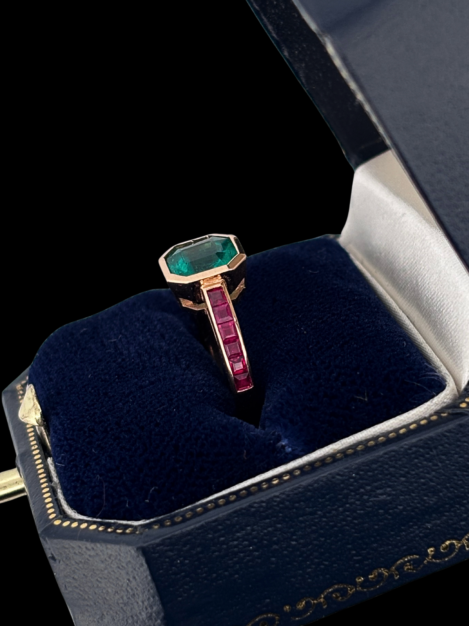 1ct Colombian Emerald with Rubies Ring 18ct Rose Gold