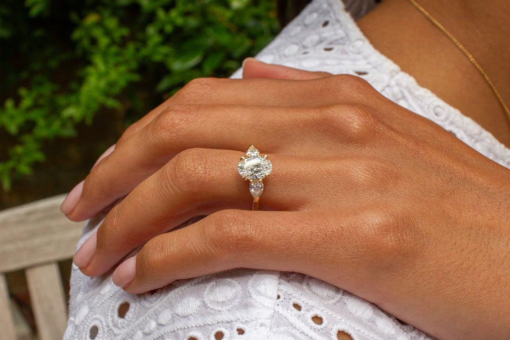 Brilliant Cut 1.5-ct Diamond Engagement Ring image 1