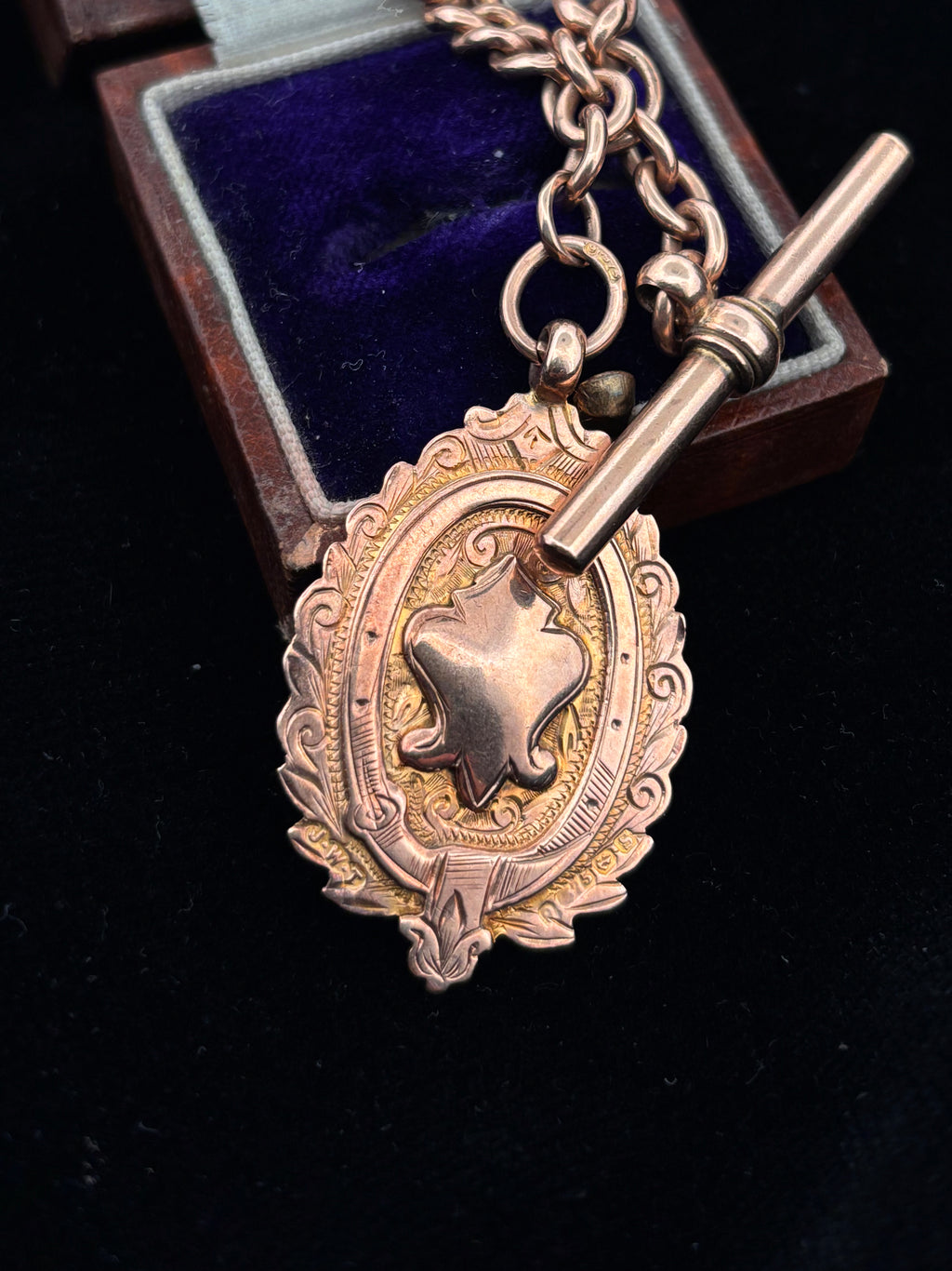 Antique Albert Chain with Shield Fob & T-Bar in 9ct gold