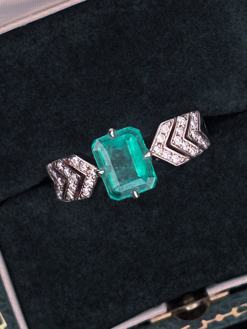 1.17ct Emerald & Diamond Ring