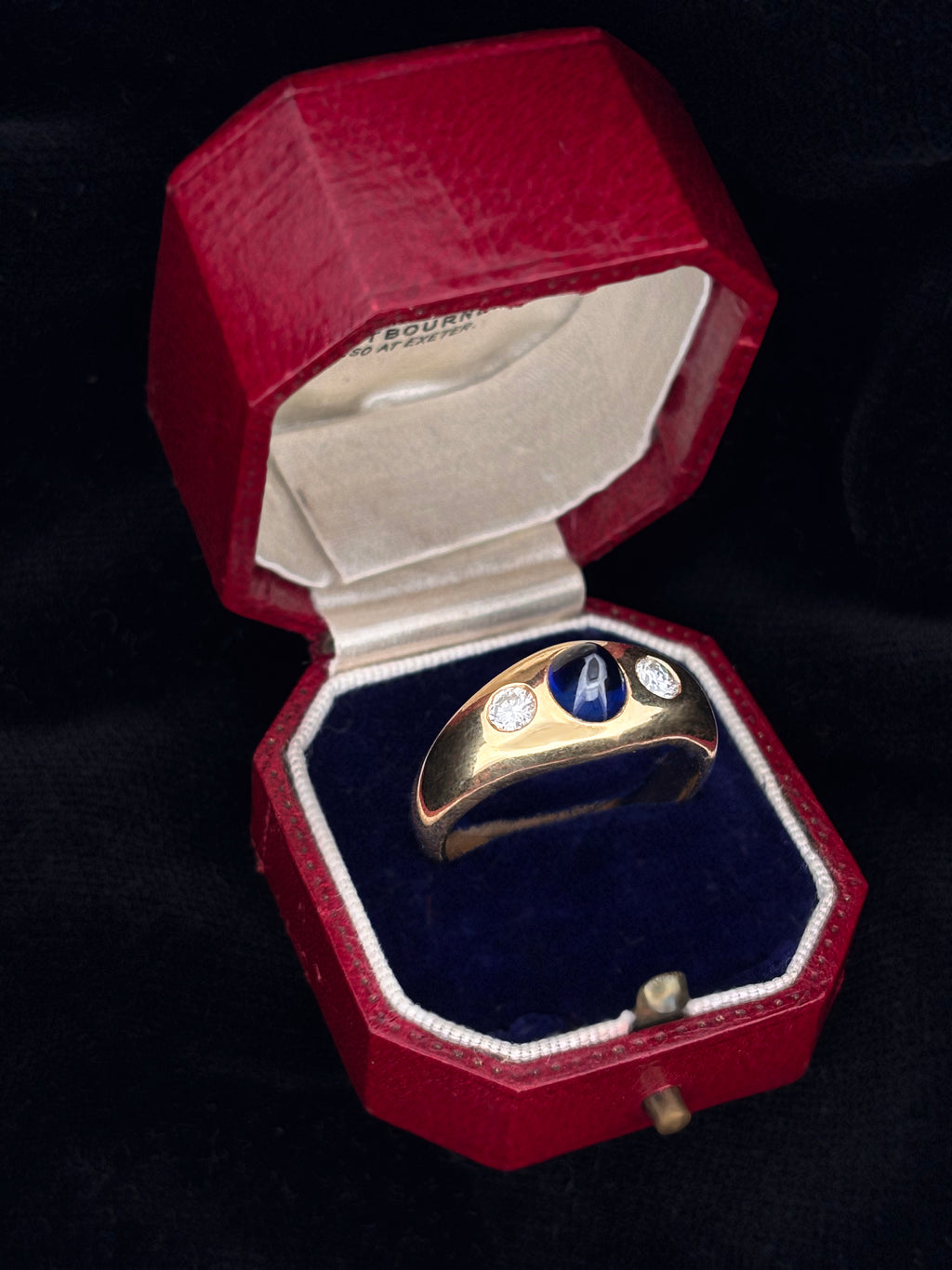 Vintage Sugarloaf Sapphire and Diamond Ring