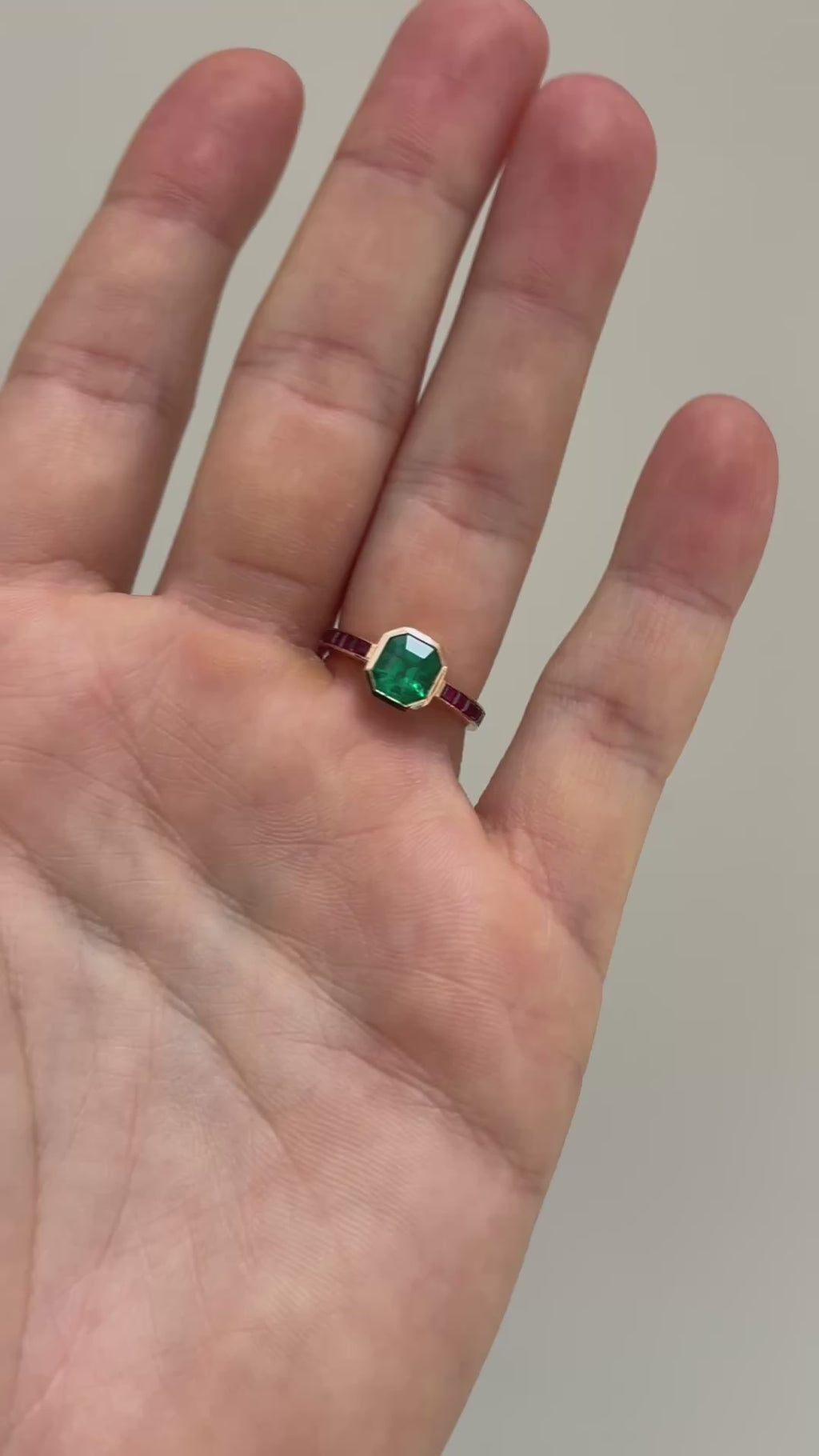 1ct Colombian Emerald with Rubies Ring 18ct Rose Gold