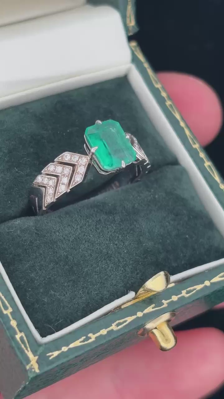 1.17ct Emerald & Diamond Ring