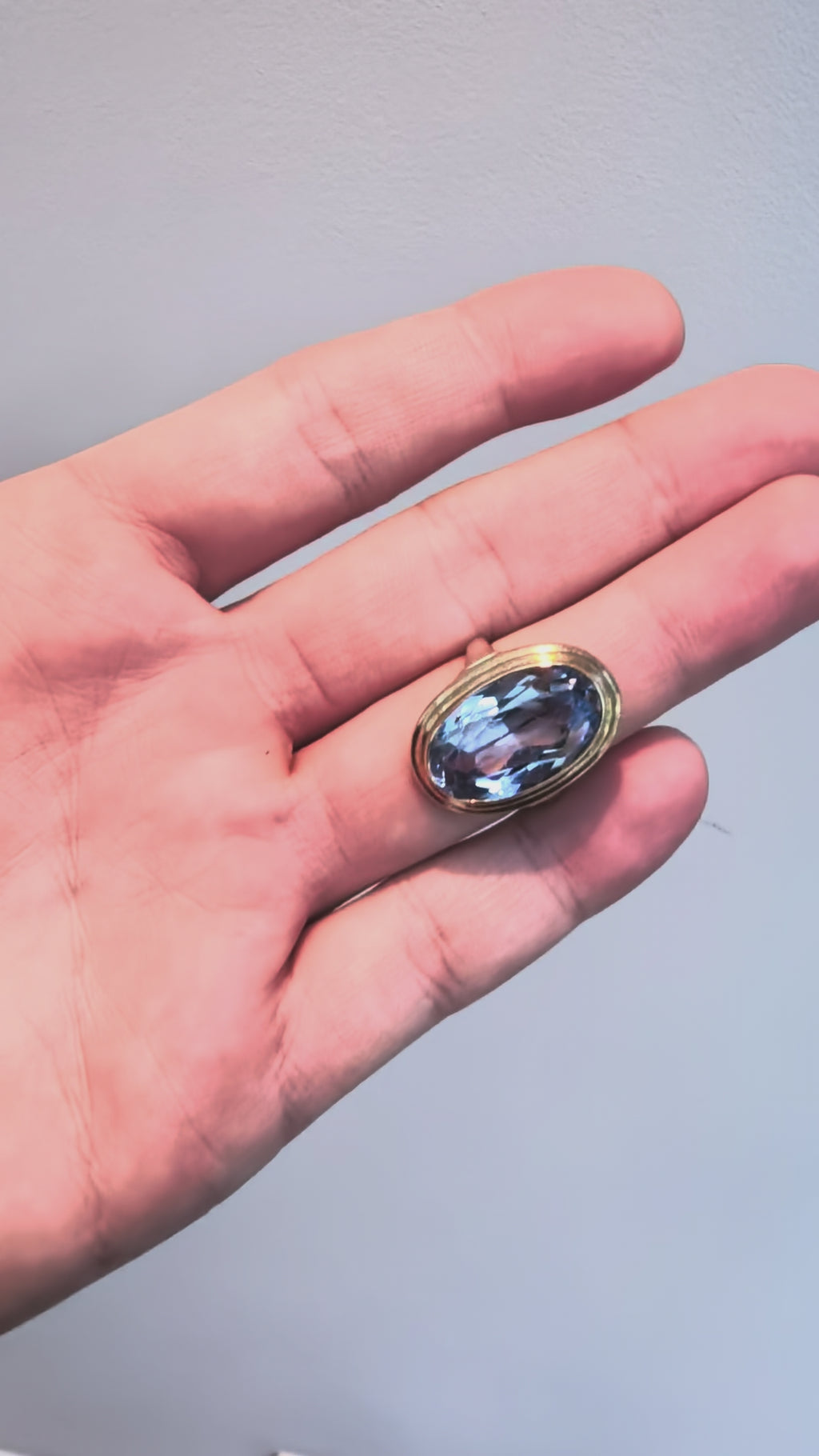 Cocktail Oval Aquamarine Ring in 9ct Gold