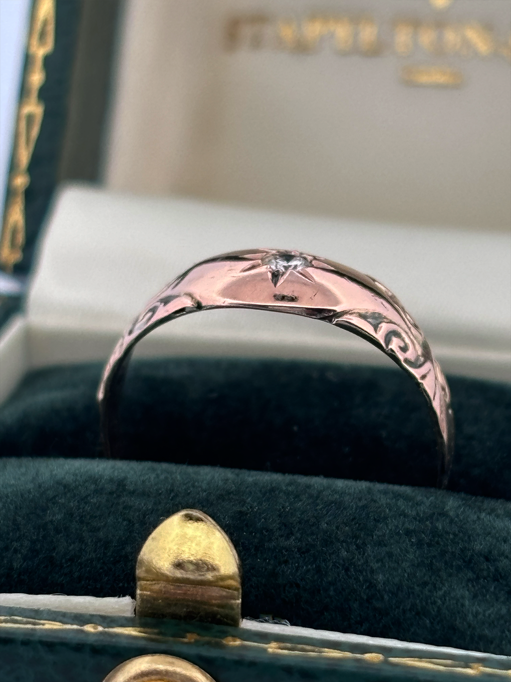 Antique 9ct Rose Gold Star-Set Diamond Ring