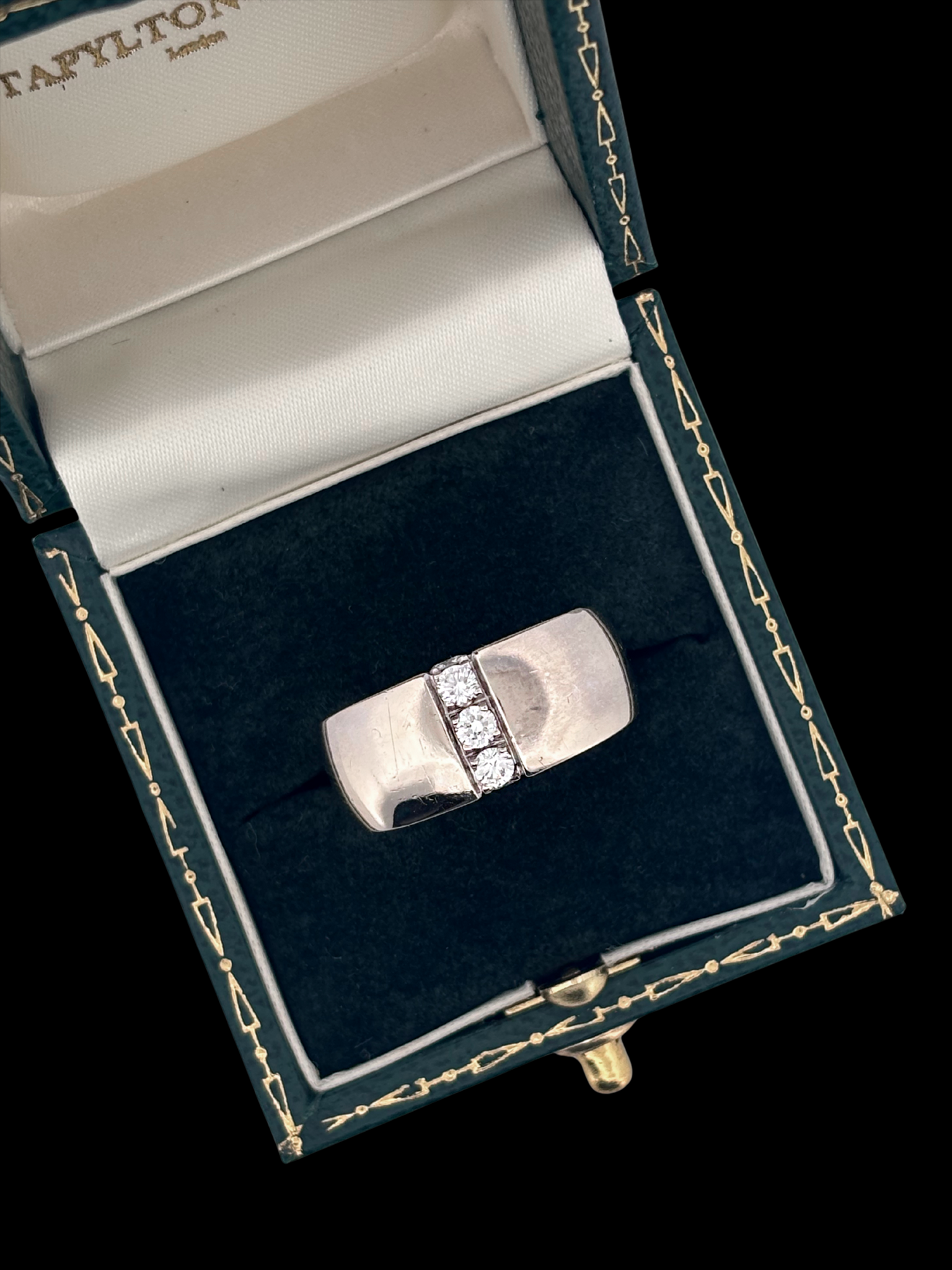 Mauboussin Chunky Vintage 18ct White Gold Diamond Band Ring