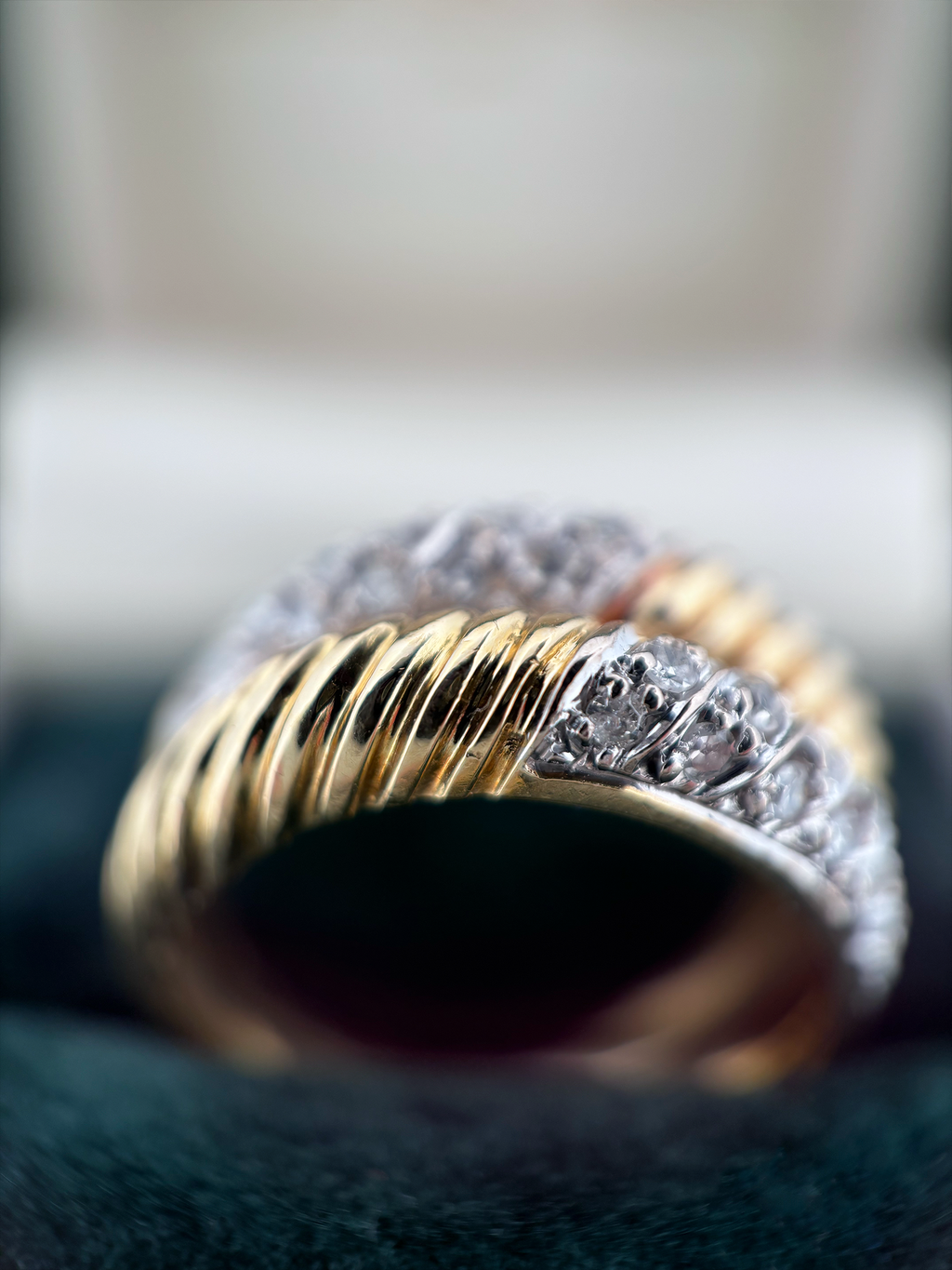 Vintage Dual-Tone Diamond Crossover Ring